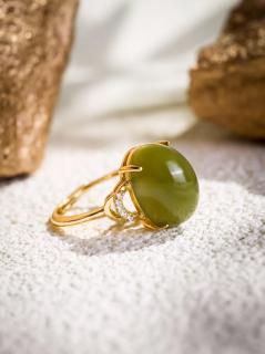 点击头像看直播# #和田玉#和田玉,它的颜色和纹理的组合千变万化