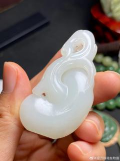 羊脂白玉如意吊坠